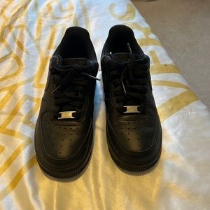 Black Nike Airforce 1